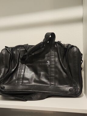 Tumi Black Leather Travel Weekender Bag